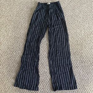 Wide leg billabong pants